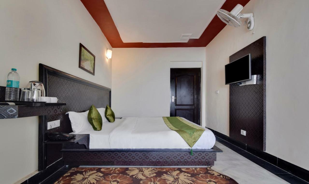 Treebo Mayur, Mall Road Mussoorie Exterior foto